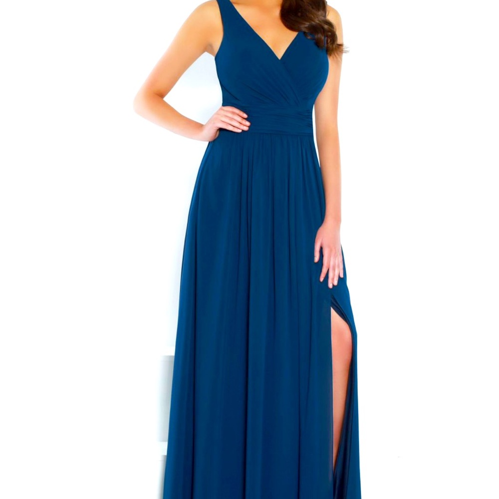 Size 6 prom/bridesmaid dress (never worn or altered)